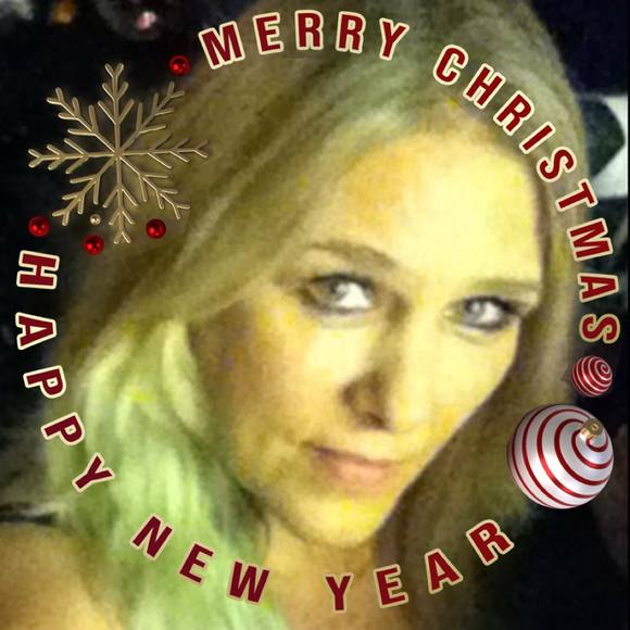 Poshmark profile picture for @hewitt
